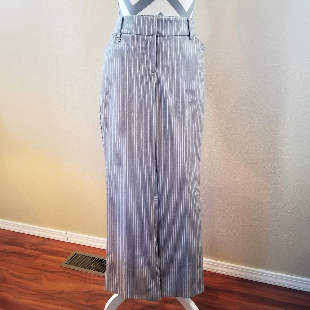New York and Company Petite Gray Pinstripe Pants
